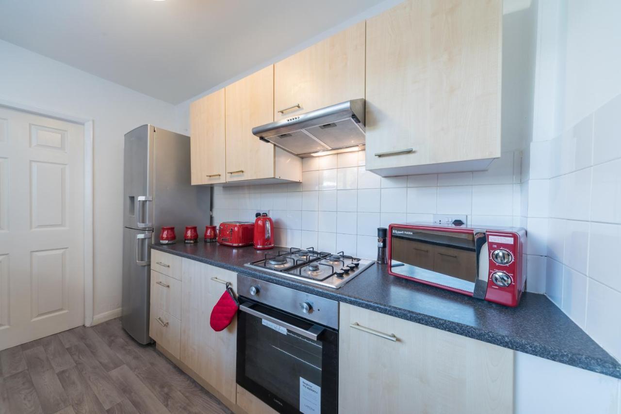 3 Bedroom Saks - 2 Living Area House In Newland Ave Hull Kingston upon Hull Exterior photo