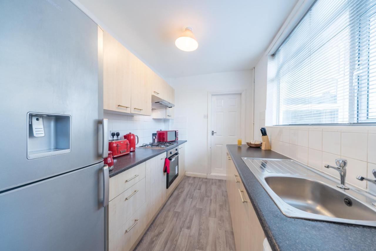 3 Bedroom Saks - 2 Living Area House In Newland Ave Hull Kingston upon Hull Exterior photo