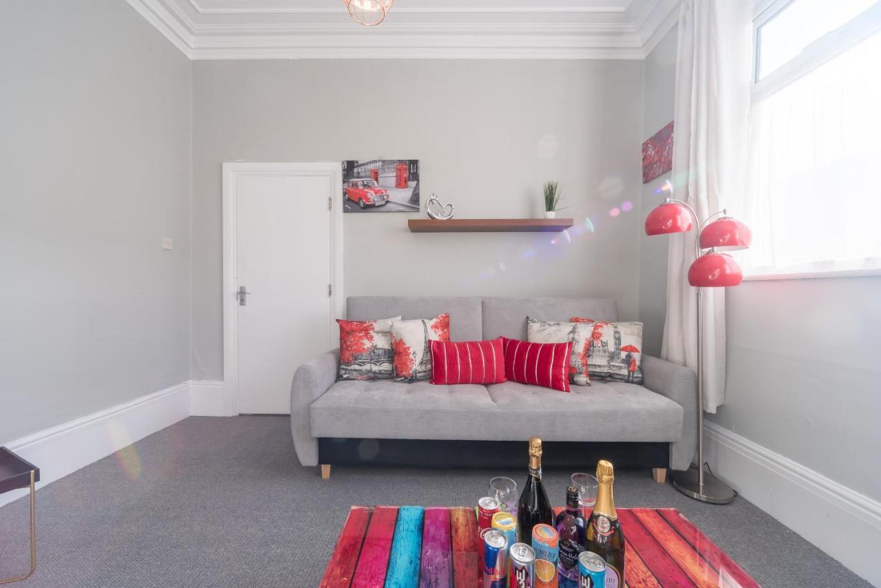 3 Bedroom Saks - 2 Living Area House In Newland Ave Hull Kingston upon Hull Exterior photo